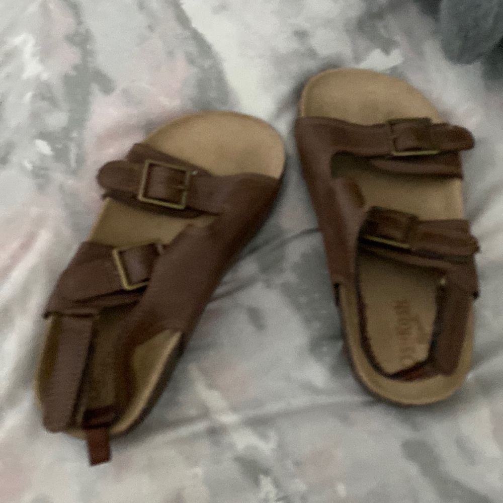 Kids sandals